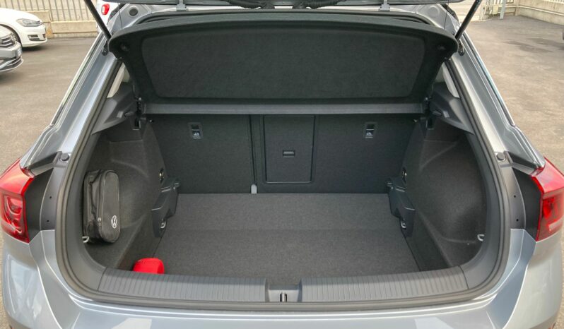 
 Volkswagen T-Roc 1.0 TSI Sport full									