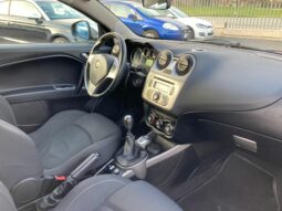 
 Alfa Romeo MiTo 0.9 t. t.air Distinctive Sp.Pack s full									