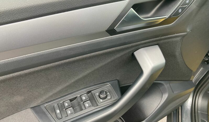 
 Volkswagen T-Roc 2.0 tdi Edition Plus 115cv full									