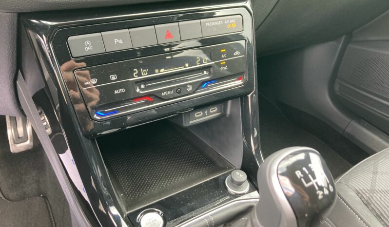 
 Volkswagen T-Cross 1.0 tsi R-Line Plus 115cv full									