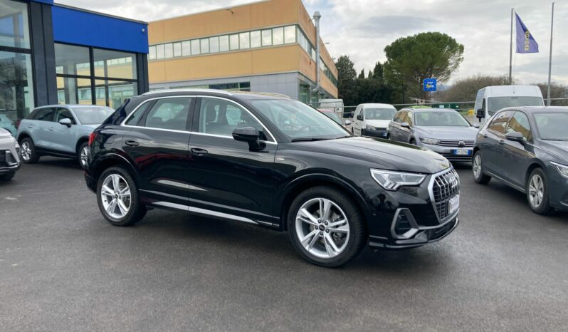 
 Audi Q3 35 2.0 tdi S line edition s-tronic full									