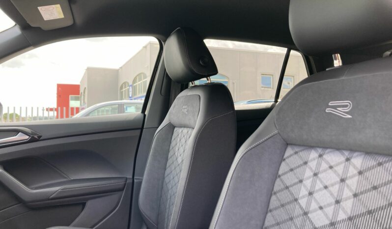 
 Volkswagen T-Cross 1.0 tsi R-Line Plus 115cv full									