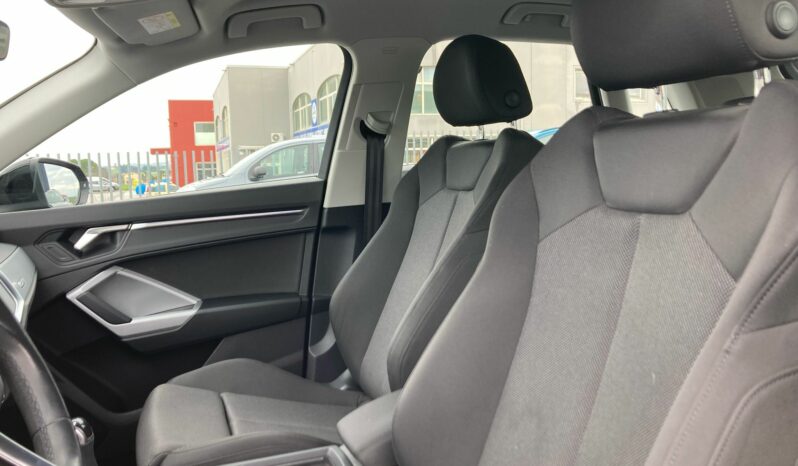 
 Audi Q3 35 2.0 tdi S line edition s-tronic full									