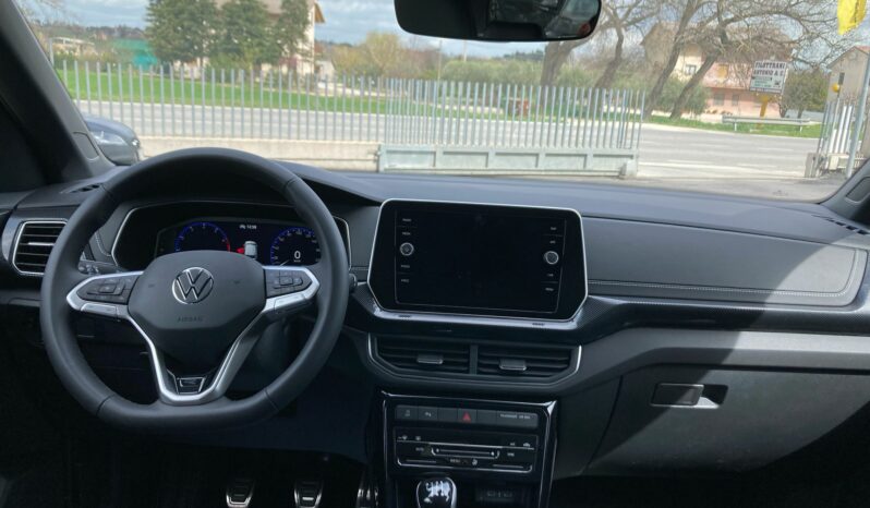
 Volkswagen T-Cross 1.0 tsi R-Line Plus 115cv full									