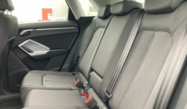 
 Audi Q3 35 2.0 tdi S line edition s-tronic full									