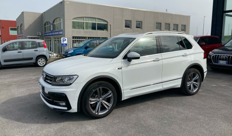 
 Volkswagen Tiguan 2.0 tdi Advanced R-Line Exterior 4motion 190cv dsg full									
