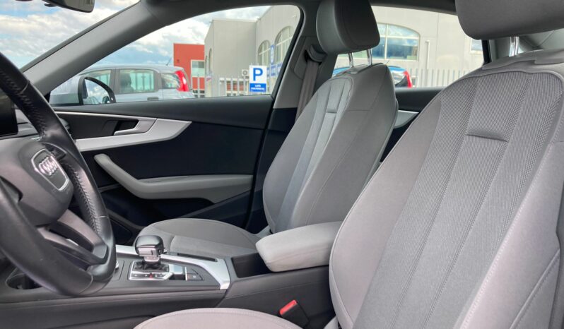 
 Volkswagen T-Roc 1.0 tsi Style 115cv full									