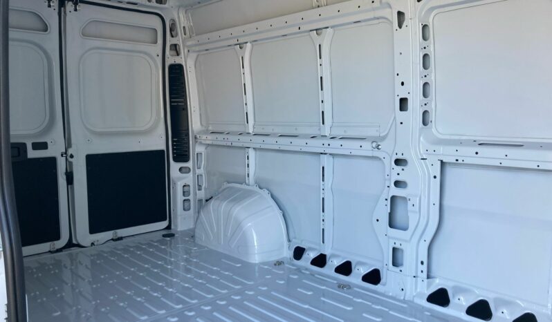 
 Fiat Ducato 35Q LH2 140CV 2.2 MULTIJET 3 E6E full									