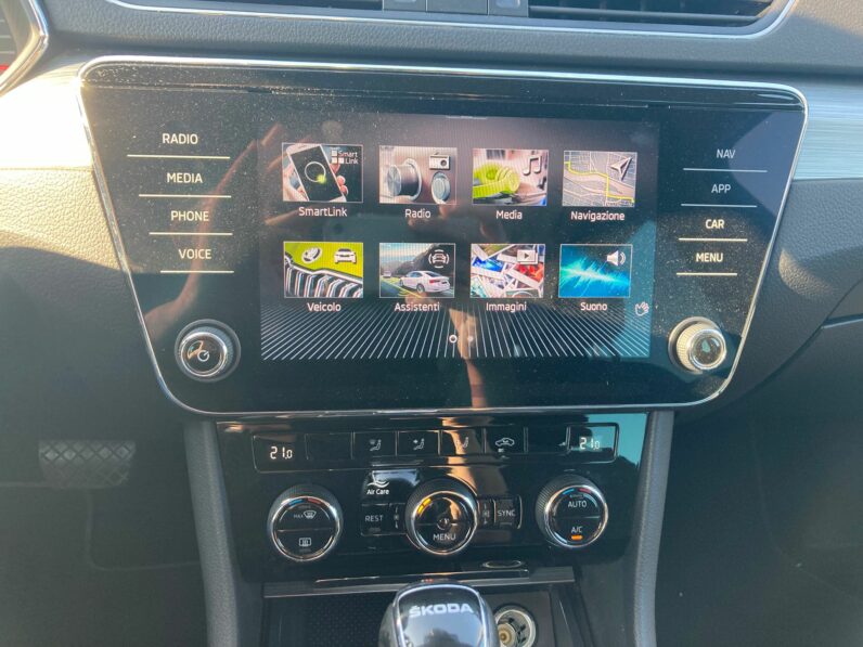 
 Skoda Superb Wagon 2.0 tdi evo Executive 150cv dsg full									