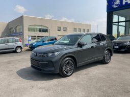 
 Volkswagen Tiguan 2.0 tdi Life 150cv dsg full									