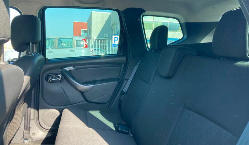 
 Dacia Duster 1.6 Laureate Gpl 4×2 105cv full									