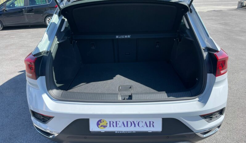 
 Volkswagen T-Roc 1.6 tdi Advanced full									