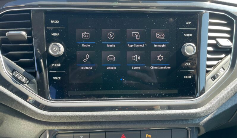 
 Volkswagen T-Roc 1.6 tdi Advanced full									