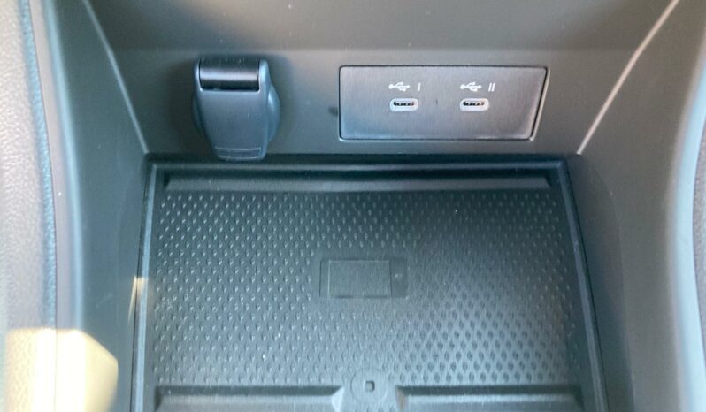 
 Renault Captur 1.0 tce Techno Gpl 100cv full									