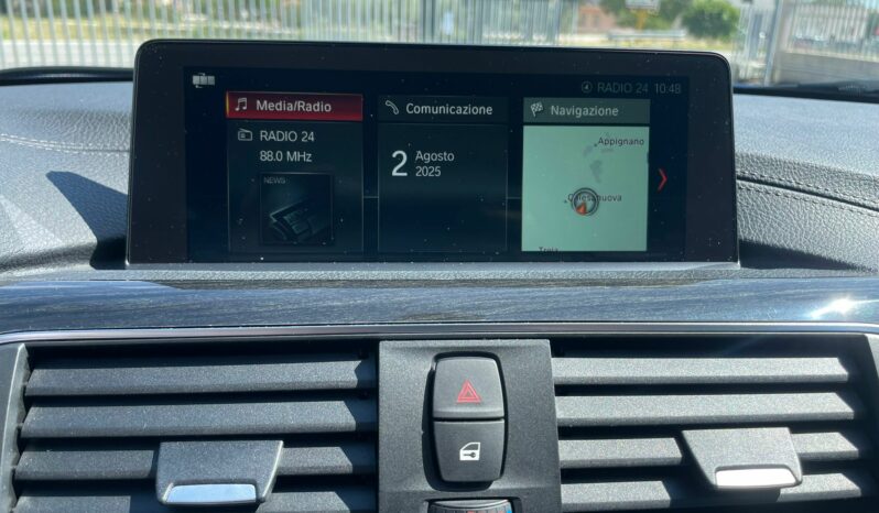
 BMW 320 d Touring xdrive Luxury auto full									