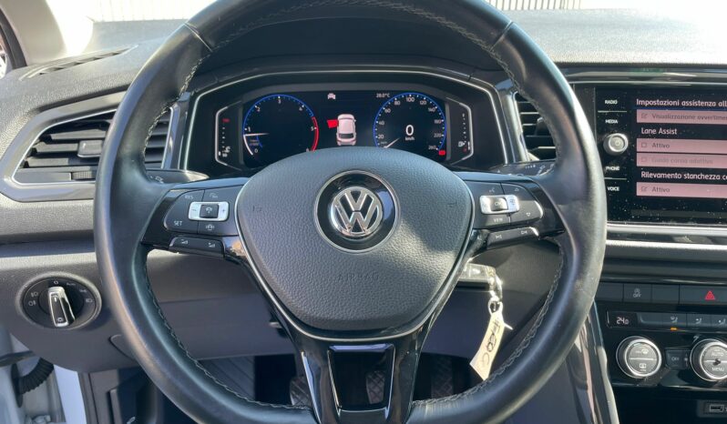 
 Volkswagen T-Roc 1.6 tdi Advanced full									