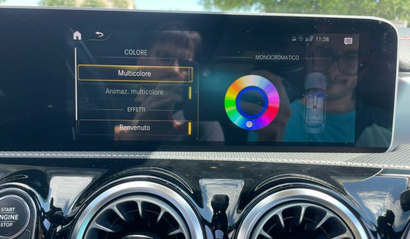 
 Mercedes-Benz CLA 200 Coupe d Premium auto full									