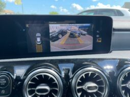 
 Mercedes-Benz CLA 200 Coupe d Premium auto full									