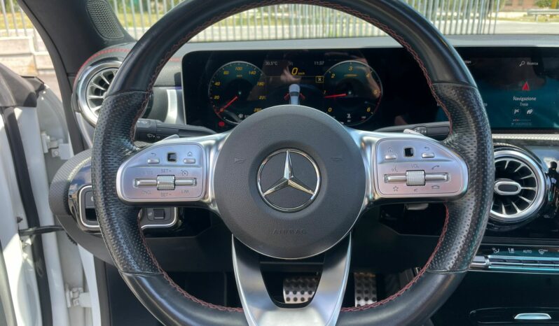 
 Mercedes-Benz CLA 200 Coupe d Premium auto full									