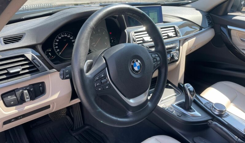 
 BMW 320 d Touring xdrive Luxury auto full									