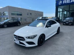 
 Mercedes-Benz CLA 200 Coupe d Premium auto full									