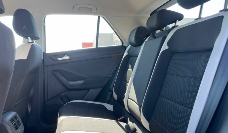 
 Volkswagen T-Roc 1.6 tdi Advanced full									