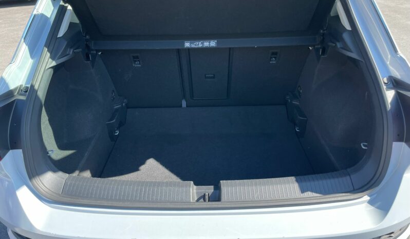 
 Volkswagen T-Roc 1.6 tdi Advanced full									