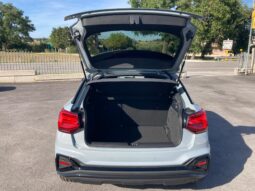 
 Audi Q2 30 2.0 tdi Identity Black full									