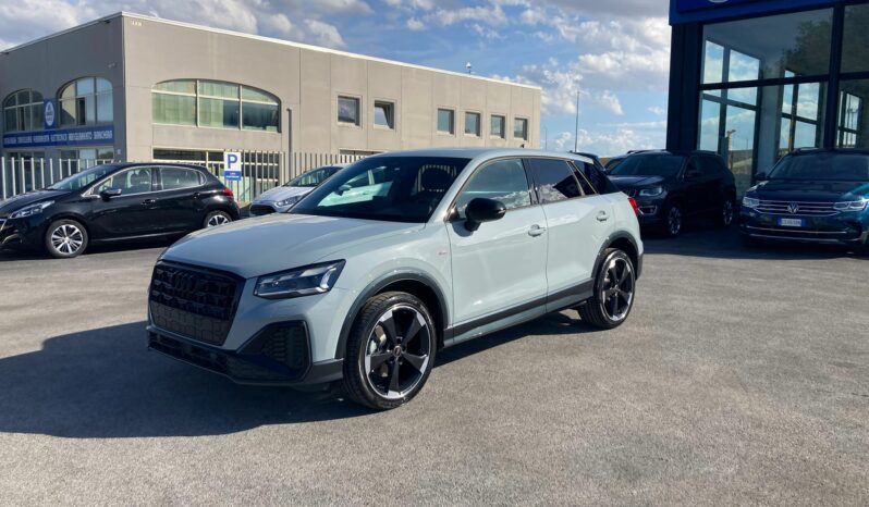 
 Audi Q2 30 2.0 tdi Identity Black full									