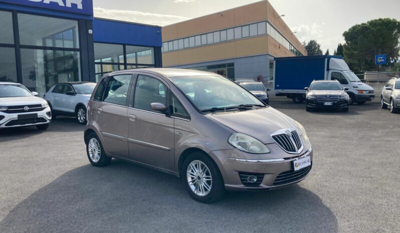 
 Lancia MUSA 1.3 mjt Oro 90cv full									