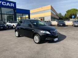 
 Lancia Ypsilon 1.2 8v Gold c/CL 69cv E6 full									
