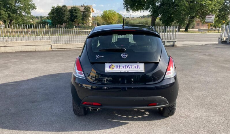 
 Lancia Ypsilon 1.2 8v Gold c/CL 69cv E6 full									