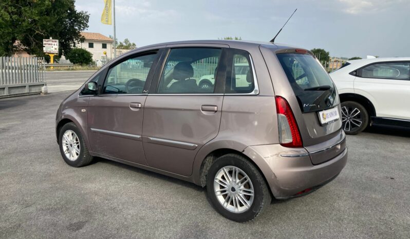 
 Lancia MUSA 1.3 mjt Oro 90cv full									