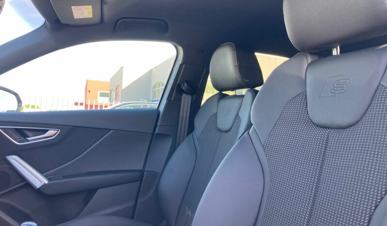 
 Audi Q2 30 2.0 tdi Identity Black full									