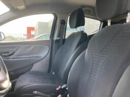 
 Lancia Ypsilon 1.2 8v Gold c/CL 69cv E6 full									