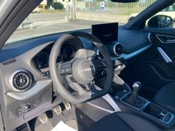 
 Audi Q2 30 2.0 tdi Identity Black full									