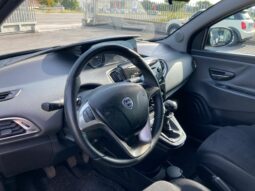 
 Lancia Ypsilon 1.2 8v Gold c/CL 69cv E6 full									