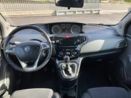 
 Lancia Ypsilon 1.2 8v Gold c/CL 69cv E6 full									