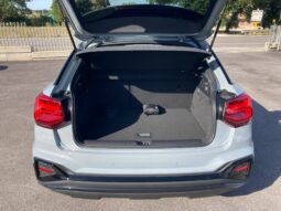 
 Audi Q2 30 2.0 tdi Identity Black full									