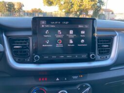 
 Kia Stonic 1.2 dpi Style s/Design Pack 84cv full									