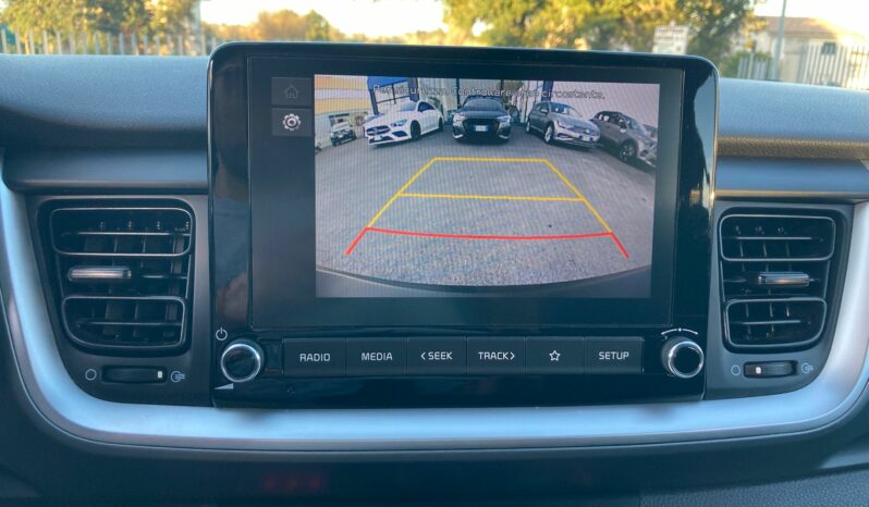 
 Kia Stonic 1.2 dpi Style s/Design Pack 84cv full									