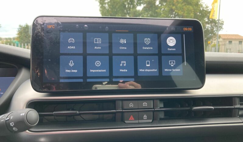 
 Jeep Avenger 1.2 turbo e-hybrid mhev Summit fwd 110cv edct6 full									