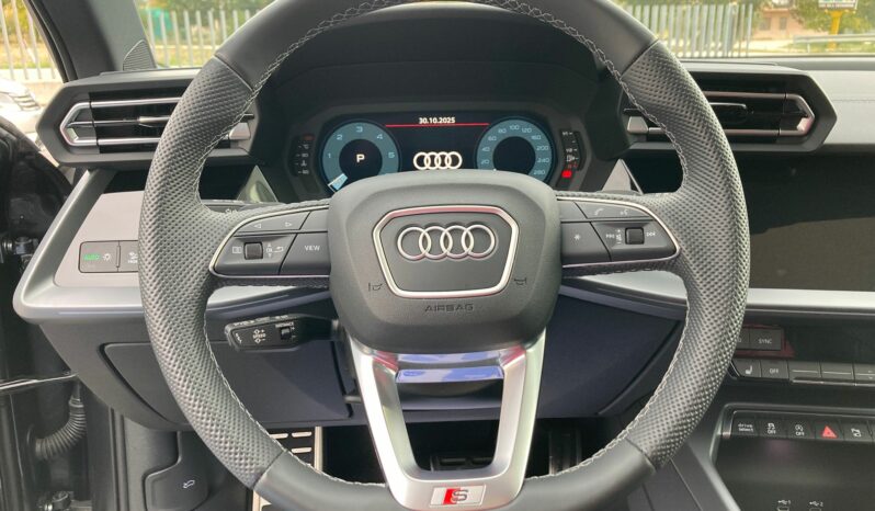 
 Audi A3 Sportback 35 2.0 tdi S line Edition s-tronic full									