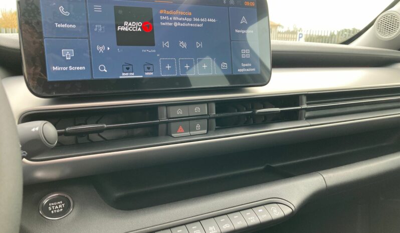 
 Jeep Avenger 1.2 turbo e-hybrid mhev Summit fwd 110cv edct6 full									