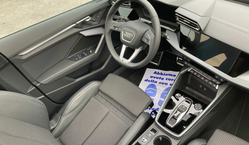 
 Audi A3 Sportback 35 2.0 tdi S line Edition s-tronic full									