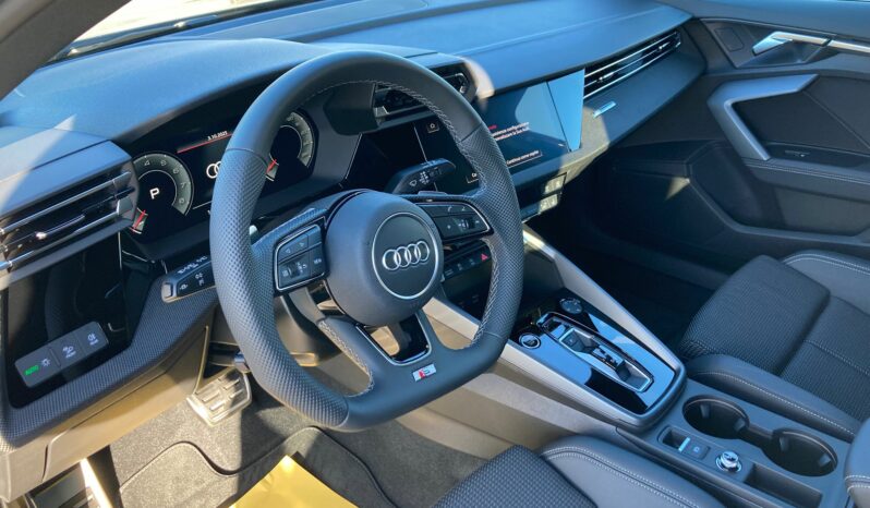 
 Audi A3 Sportback 1.5 tfsi mhev S line edition s-tronic full									