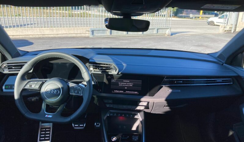 
 Audi A3 Sportback 1.5 tfsi mhev S line edition s-tronic full									
