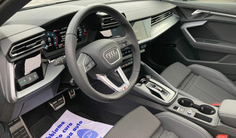 
 Audi A3 Sportback 35 2.0 tdi S line Edition s-tronic full									