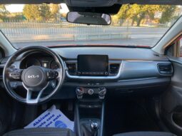 
 Kia Stonic 1.2 dpi Style s/Design Pack 84cv full									