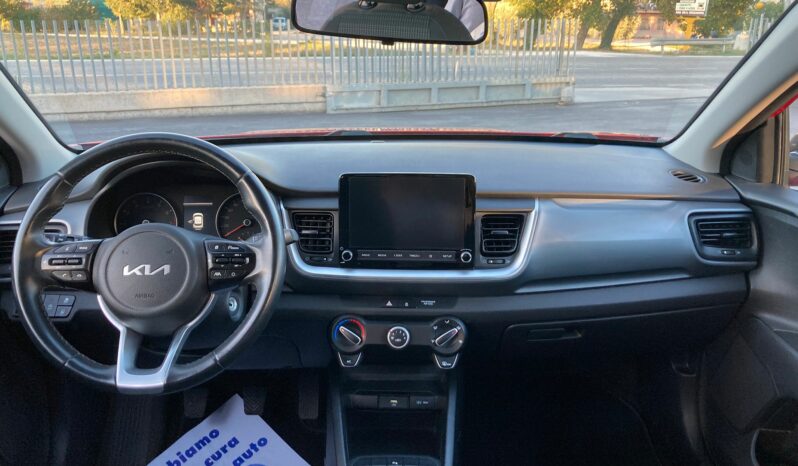 
 Kia Stonic 1.2 dpi Style s/Design Pack 84cv full									